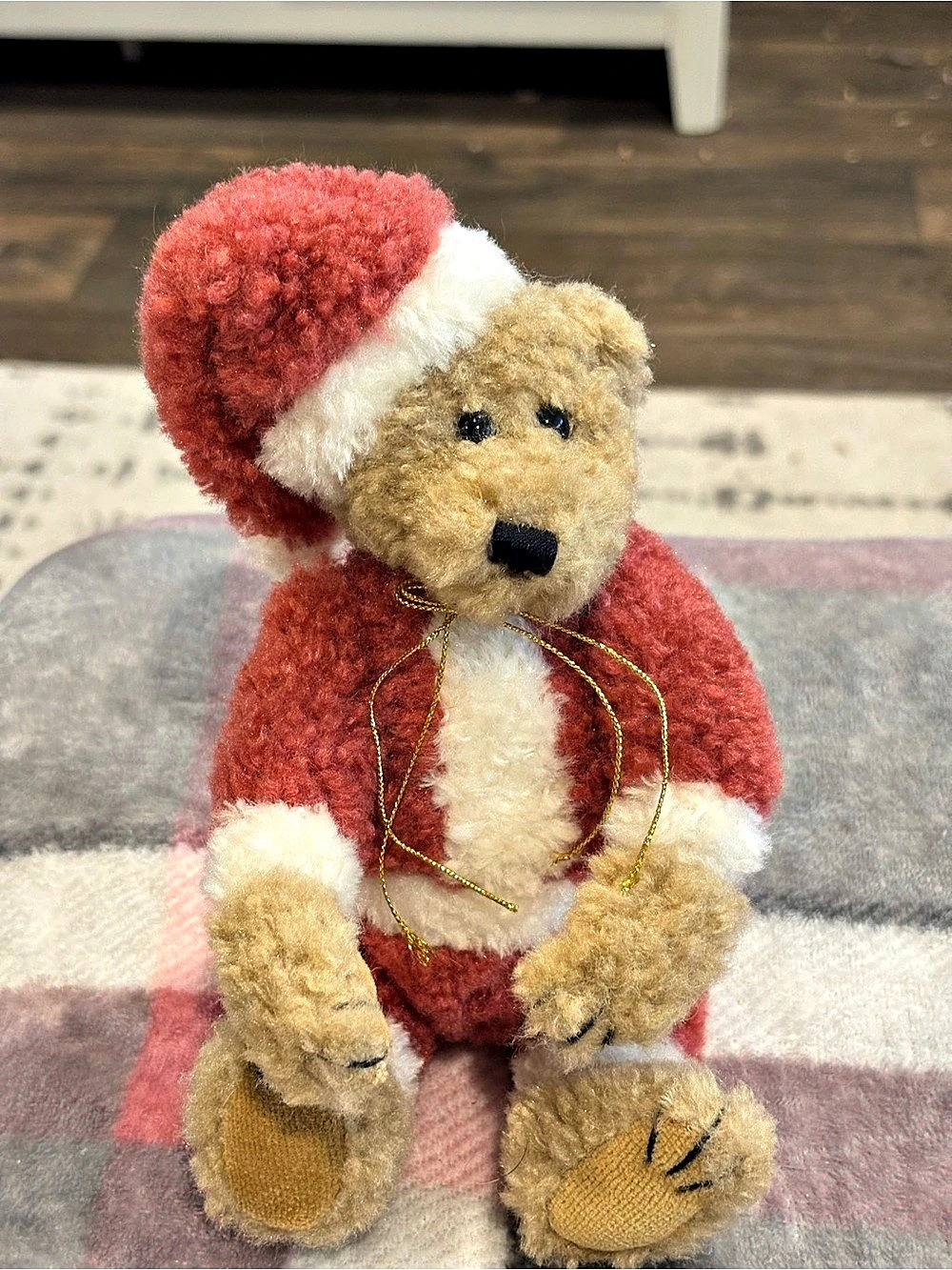 Boyds Bears Niki II Santa Bear Holiday Decor